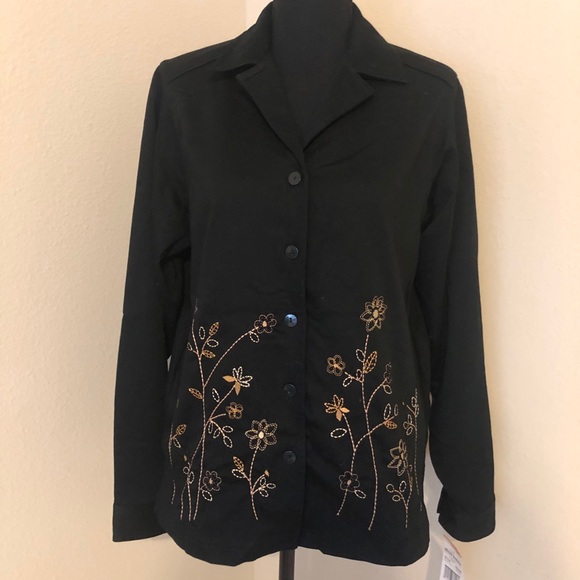 Alfred Dunner Petite Classic Botton Up Blouse - Picture 2 of 5